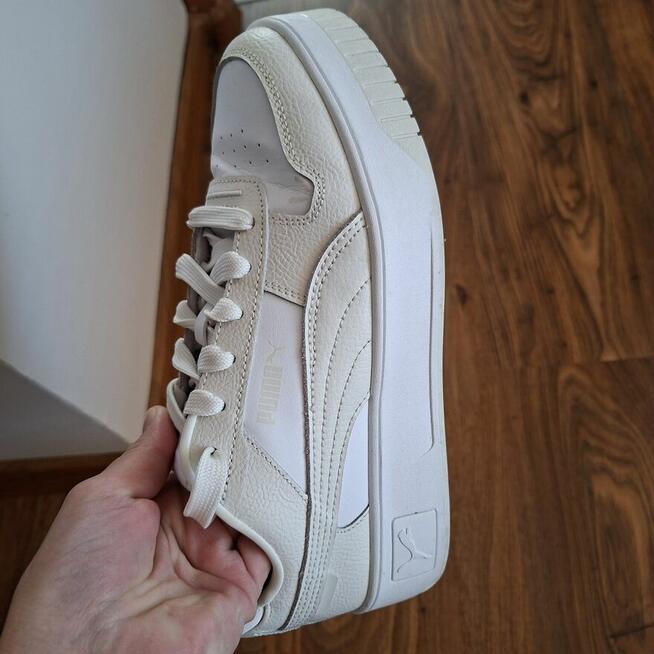 Sprzedam używane damskie buty sportowe Puma roz 38.