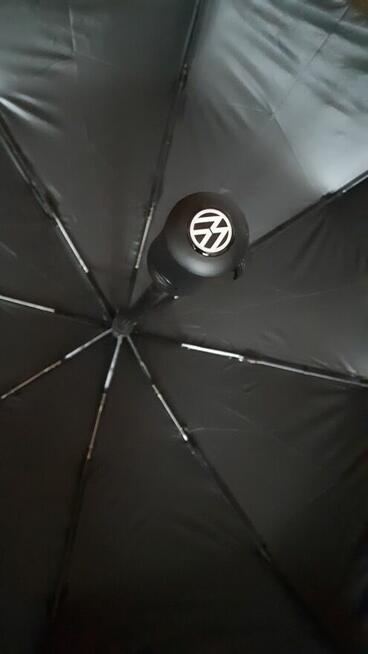 Nowy wysokiej jakości parasol logo VW