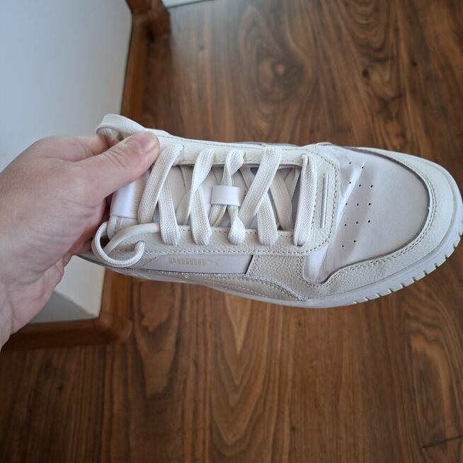 Sprzedam używane damskie buty sportowe Puma roz 38.