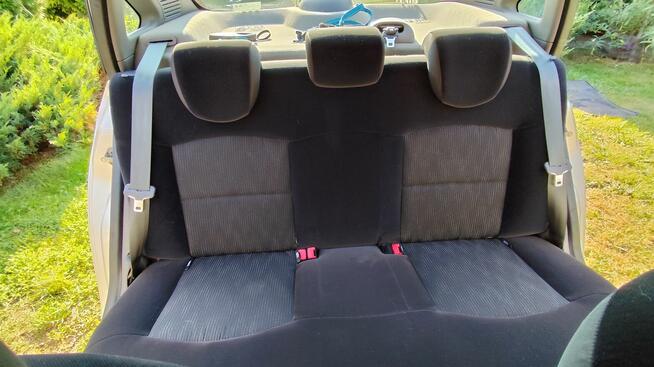 Renault Thalia 2 z 2011 rok oraz inst. Gazowa LPG