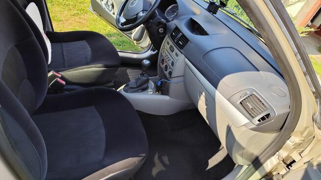 Renault Thalia 2 z 2011 rok oraz inst. Gazowa LPG