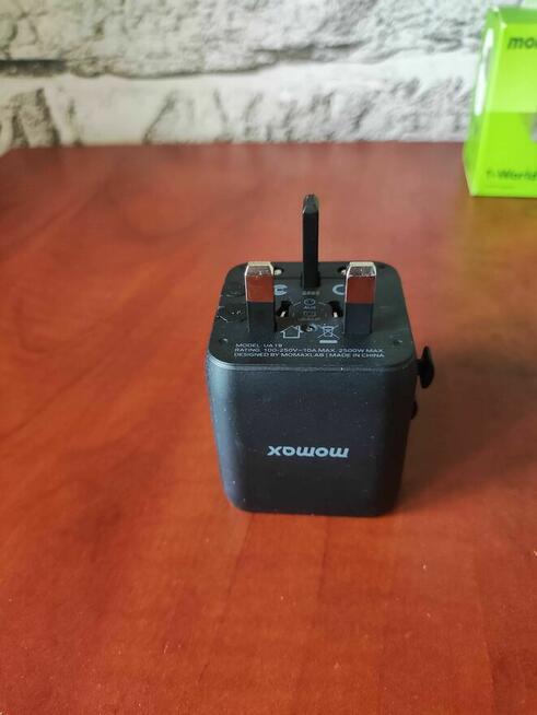 ADAPTER Podróżny przejściówka zasilania sieciowy do gniazdka