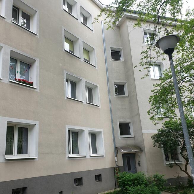 BEZPOŚREDNIO KAWALERKA W BLOKU PRZY STARYM RYNKU OBOK PARKU