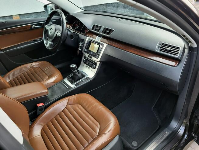 Volkswagen Passat ** Kolor Brąz ** 2,0 TDI ** Nawigacja ** Skóry **