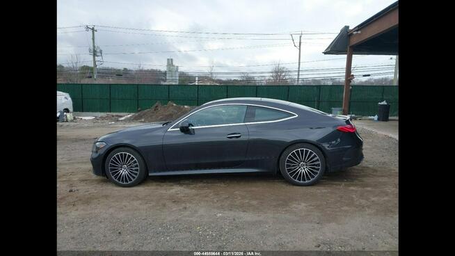 Mercedes CLE 4Matic / bogata wersja wyposażenia / niski przebieg