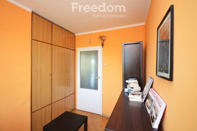 3 pokojowe mieszkanie 47 m2 ul. Wyzwolenia balkon