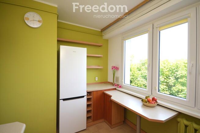 3 pokojowe mieszkanie 47 m2 ul. Wyzwolenia balkon