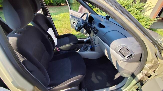 Renault Thalia 2 z 2011 rok oraz inst. Gazowa LPG