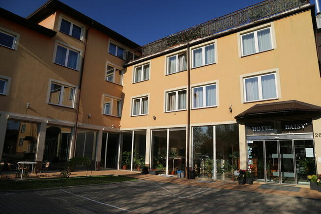 Osoba do sprzątania hotelu potrzebna