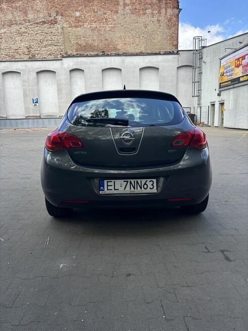 Opel Astra J