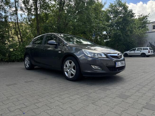 Opel Astra J