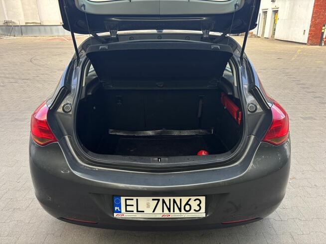 Opel Astra J