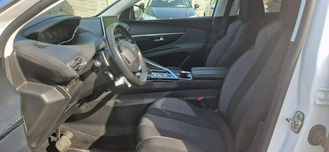 Peugeot 3008 Bezwypadkowy BlueHDi 130 Acitve Pack