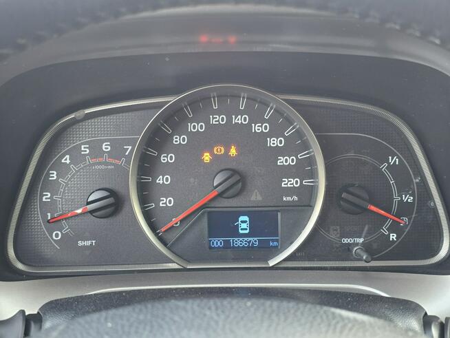 Toyota RAV-4 Bardzo ładny stan *kamera* zarejestrowany *gwarancja*