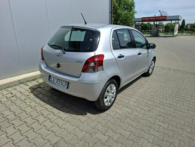 Toyota Auris Salon polska mały przebieg ważne opłaty