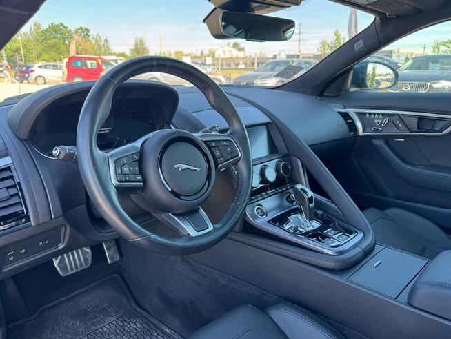 Jaguar F-Type, 2022