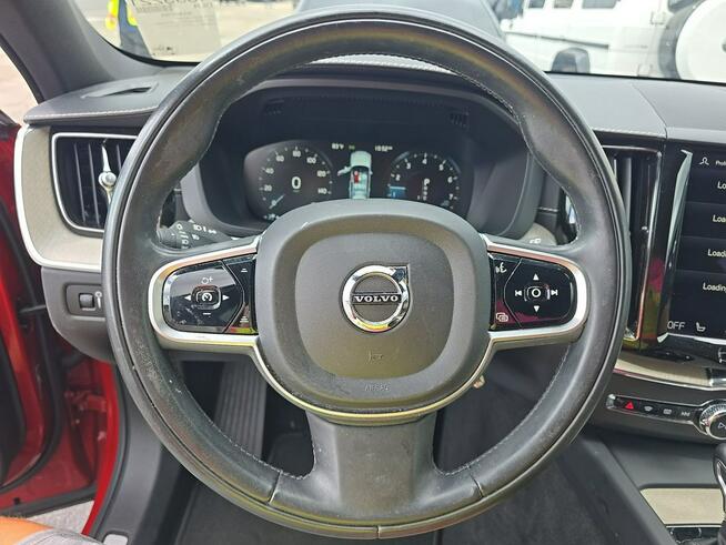Volvo XC 60 INSCRIPTION / 4x4 / niski przebieg