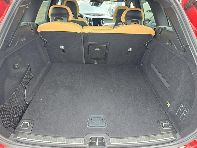 Volvo XC 60 INSCRIPTION / 4x4 / niski przebieg