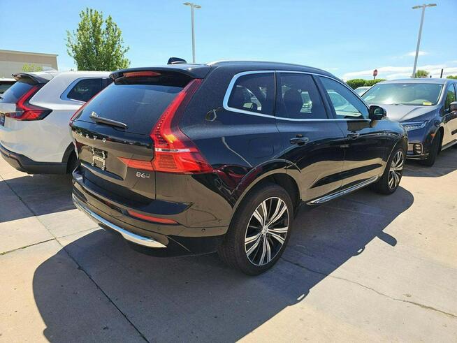 Volvo XC 60 Najbogatsza wersja Ultimate / 4x4 / niski przebieg