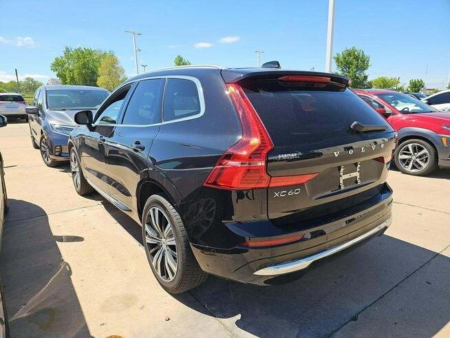 Volvo XC 60 Najbogatsza wersja Ultimate / 4x4 / niski przebieg