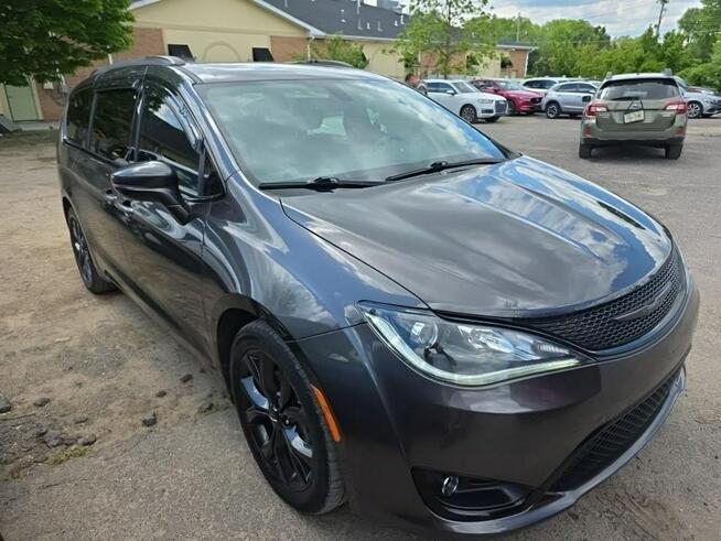 Chrysler Pacifica LIMITED S / wersja S / niski przebieg