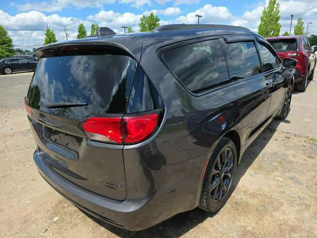 Chrysler Pacifica LIMITED S / wersja S / niski przebieg
