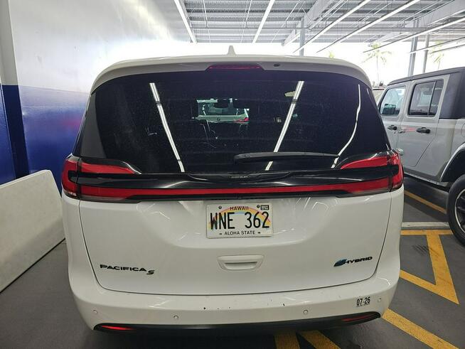 Chrysler Pacifica LIMITED / Wersja S / Kanada / niski przebieg