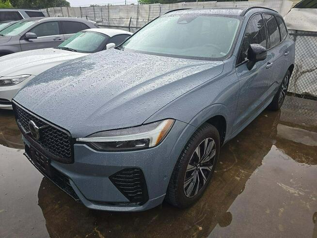 Volvo XC 60 Dark Theme / AWD / niski przebieg