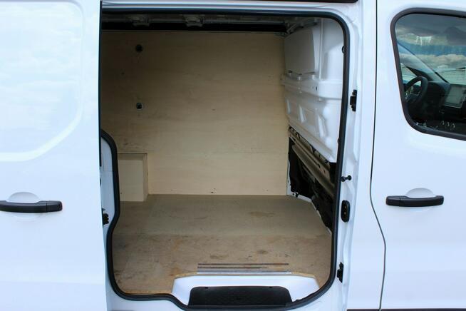 Renault Trafic 3-osobowy FV23% 130KM ASO Navi LED Tempomat