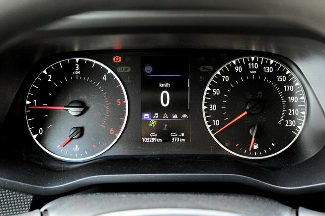 Renault Trafic 3-osobowy FV23% 130KM ASO Navi LED Tempomat