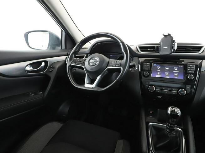 Nissan Qashqai lift panorama klima auto navi kamera i czujniki parkowania hak