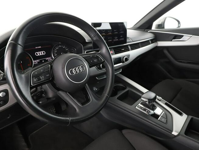 Audi A4 S-Tronic mHEV navi grzane fotele kamera ACC matrixLED HUD
