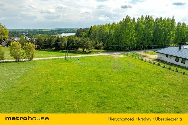 Działka z WZ w pięknej okolicy nad jeziorem