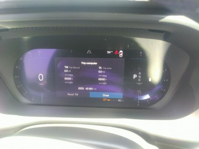 Volvo XC 40 Ultimate Bright Theme / 4x4 / niski przebieg