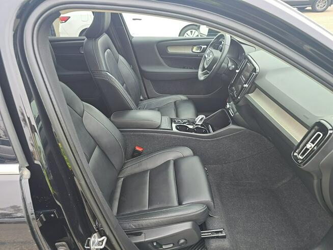 Volvo XC 40 Ultimate Bright Theme / 4x4 / niski przebieg
