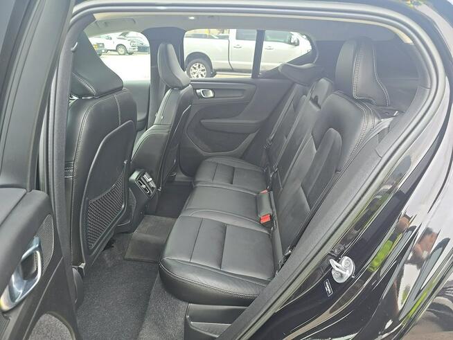 Volvo XC 40 Ultimate Bright Theme / 4x4 / niski przebieg