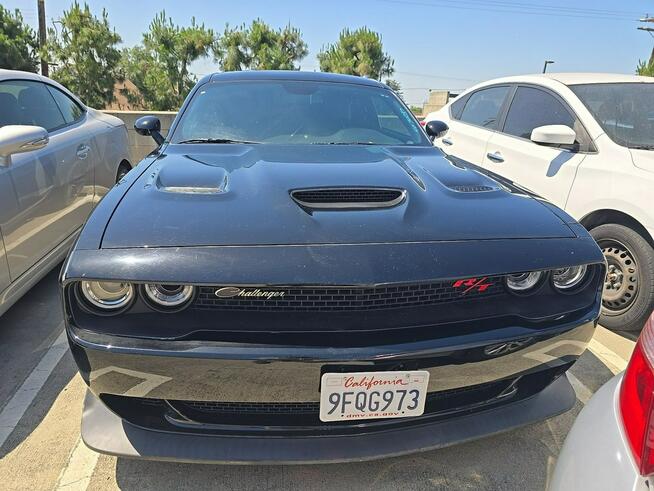 Dodge Challenger 6.4 HEMI / automat / niski przebieg