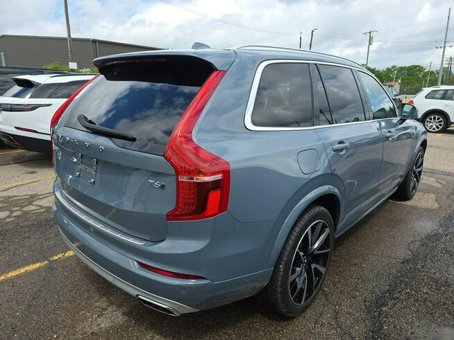 Volvo XC 90 AWD / mała szkoda / niski przebieg