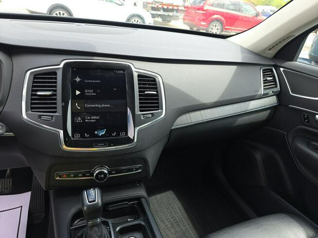 Volvo XC 90 AWD / mała szkoda / niski przebieg