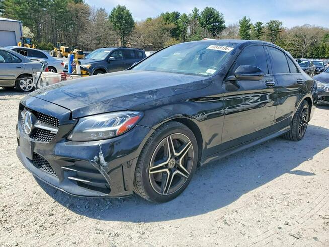 Mercedes C 300 4Matic / pakiet AMG / niski przebieg