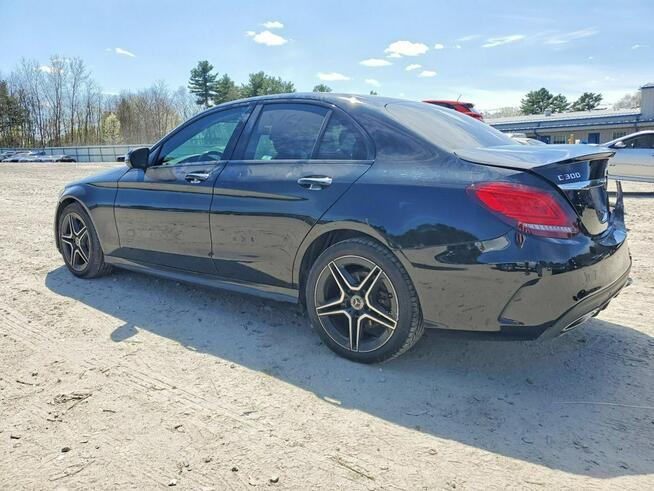 Mercedes C 300 4Matic / pakiet AMG / niski przebieg