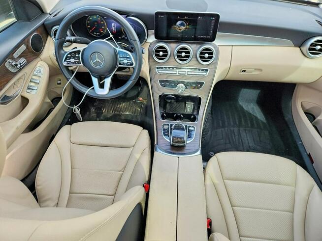 Mercedes C 300 4Matic / pakiet AMG / niski przebieg