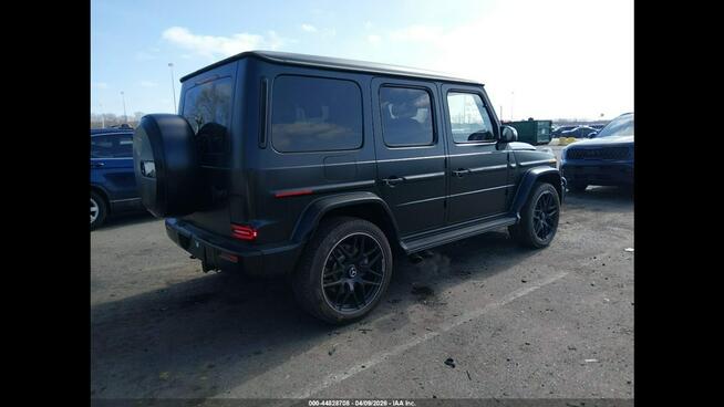 Mercedes G 63 AMG AMG G63 / AWD / mała szkoda
