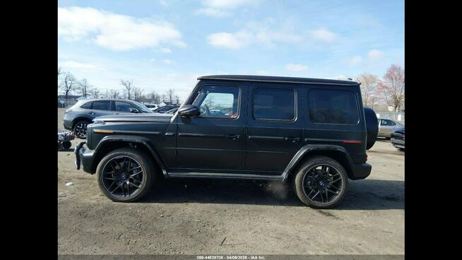 Mercedes G 63 AMG AMG G63 / AWD / mała szkoda