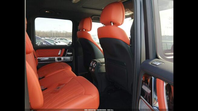 Mercedes G 63 AMG AMG G63 / AWD / mała szkoda