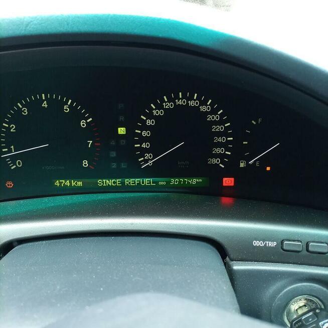 Lexus LS 400
