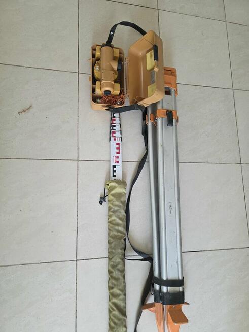 NIWELATOR OPTYCZNY TOPCON AT-G7