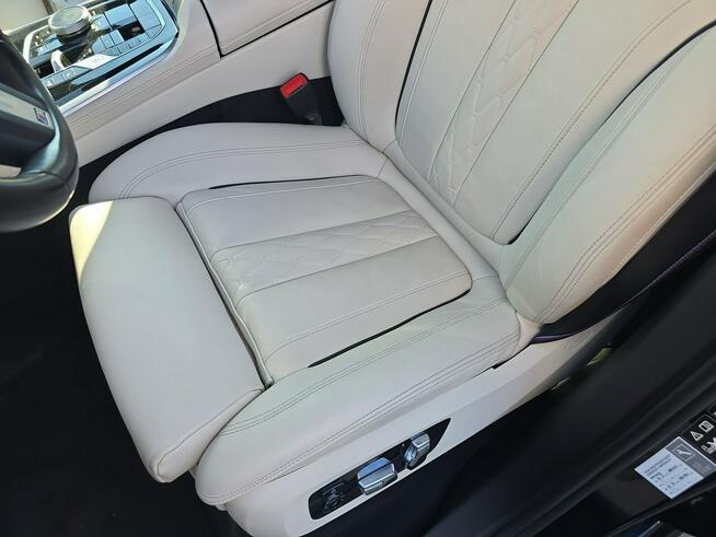 BMW X5 AdaptiveLED_Hak_Skóa_PakietM_ShadowLine_PamięćFotela_PakietSportowy_FV