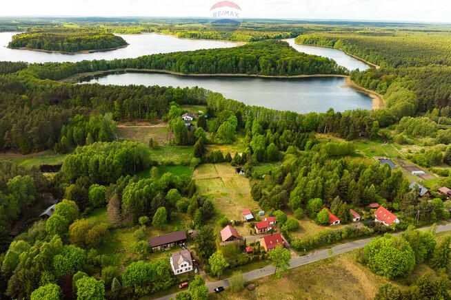 Działka 2166 m² z widokiem na jezioro i WZ