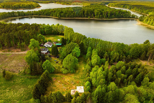Działka 2166 m² z widokiem na jezioro i WZ